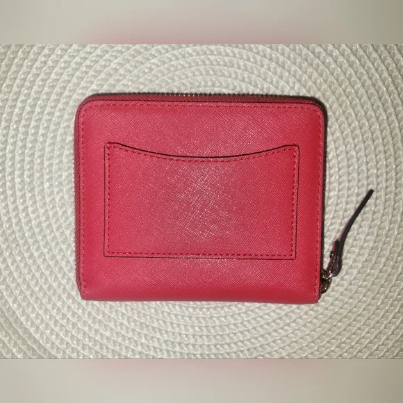 Kate Spade small zip-around wallet in bright red EUC - Picture 2 of 8